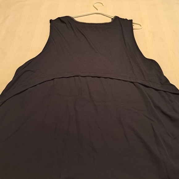 Jennifer Lopez women's size 3X navy tank top, New - Picture 4 of 9